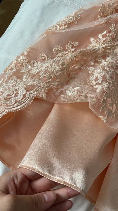 Платье вечернее продам