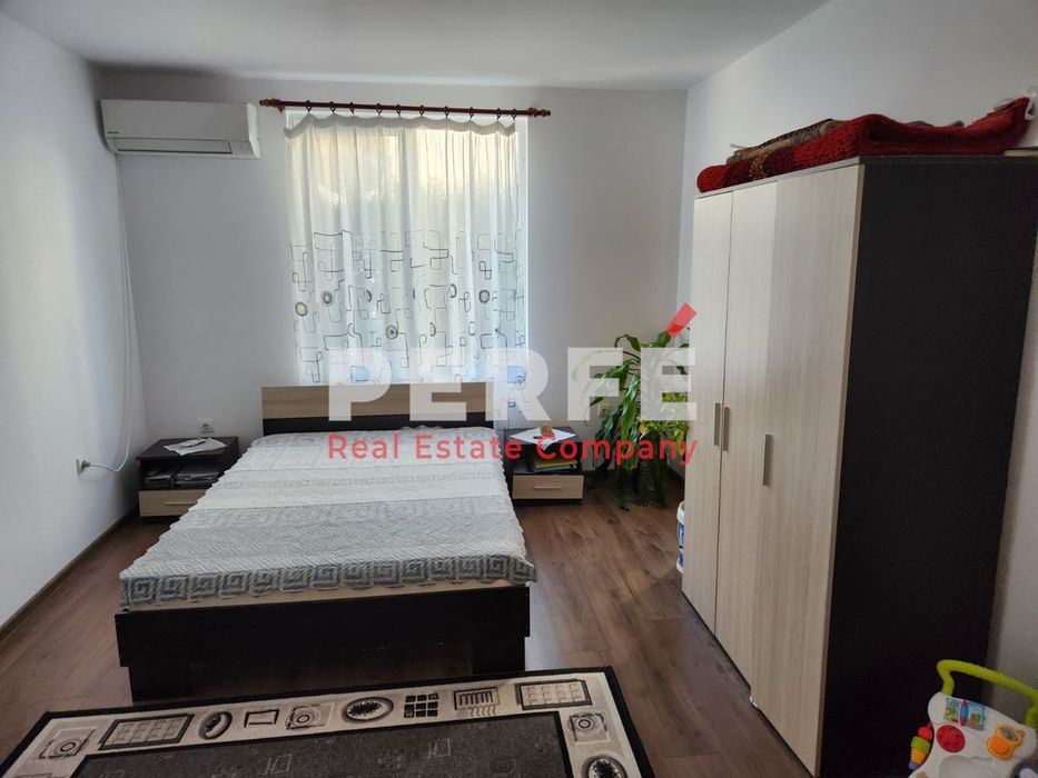 Продава се Къща в Бургас, Долно Езерово - 280 кв.м за 911 €/кв.м - Снимка #4