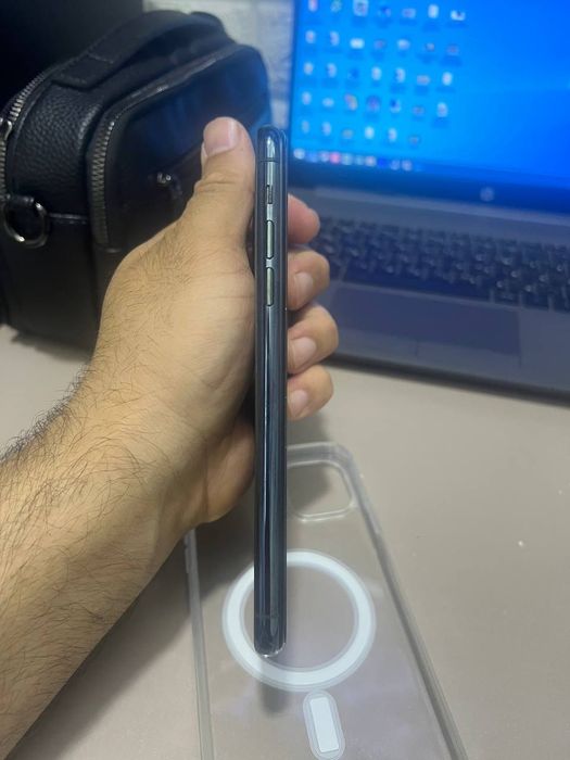 Iphone 11 pro max sotiladi