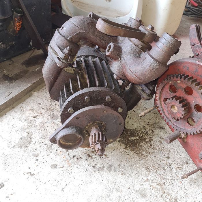 Semanatoare porumb + semanatoare grau