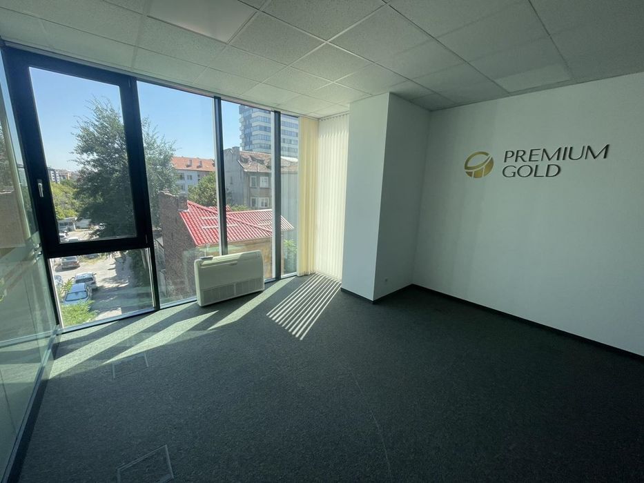 Дава се под наем Офис в София, Център - 209 кв.м за 2717 € - Снимка #7