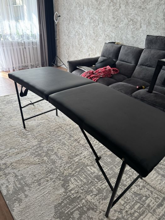 Продам кушетку новая