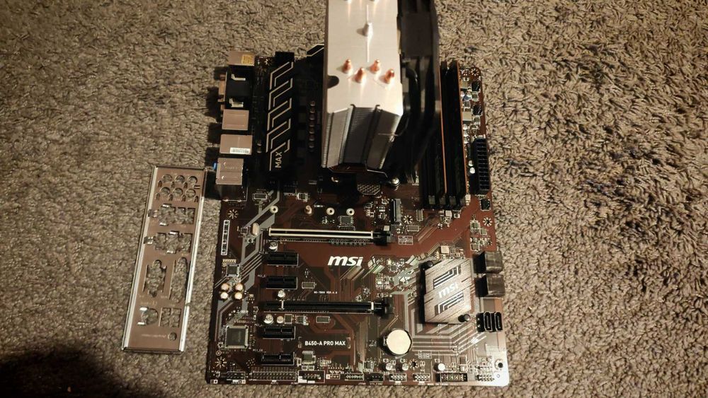 MSI B450-A PRO MAX + Ryzen 5 3600, шестядрен  + 16GB RAM