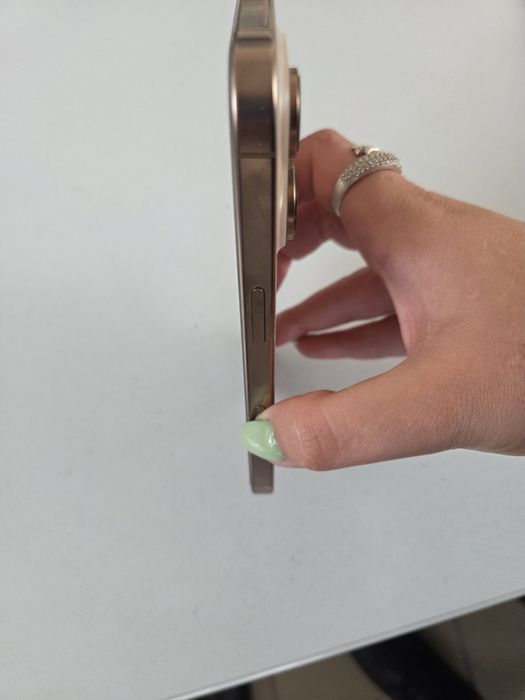 Смартфон Apple iPhone 16 Pro, 128GB, 5G, Desert Titanium