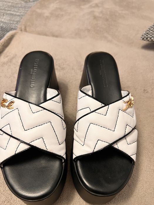 NU RASPUND LA MESAJE Papuci dama KarlLegerfeld