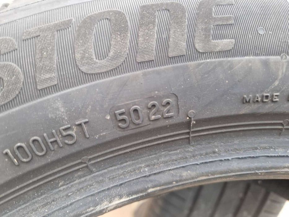 2 Bridgestone R17 215/55 Летни гуми  DOT5022