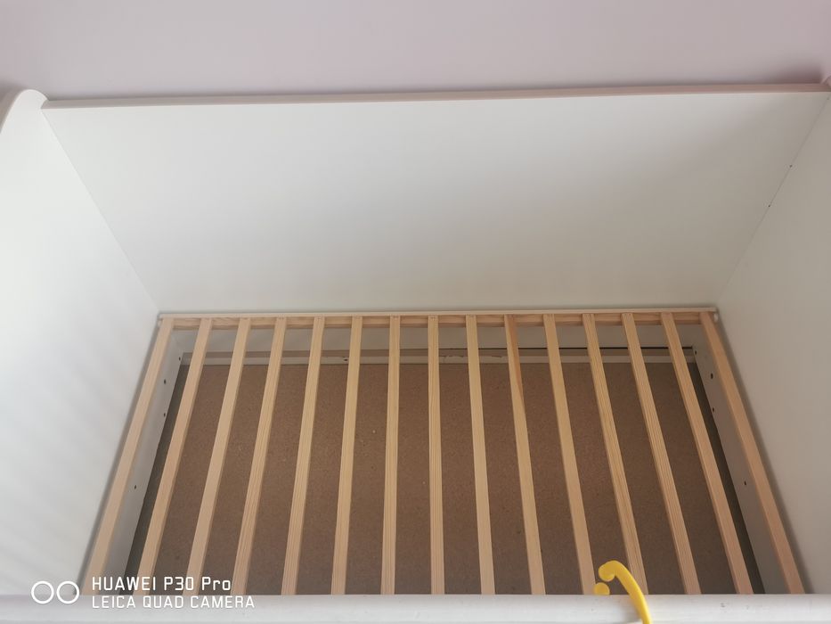 Детско дървено креватче