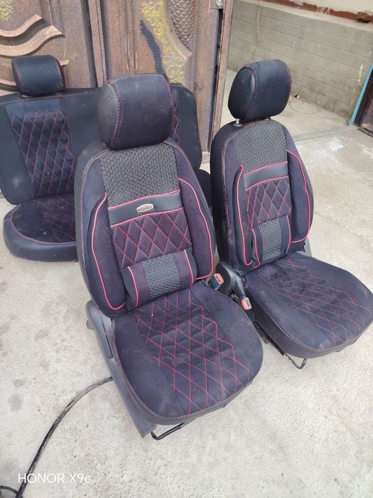 Spark sideniya yaxshi xolatda but butun