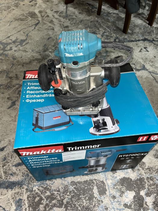 Кромочный ФРЕЗЕР Makita