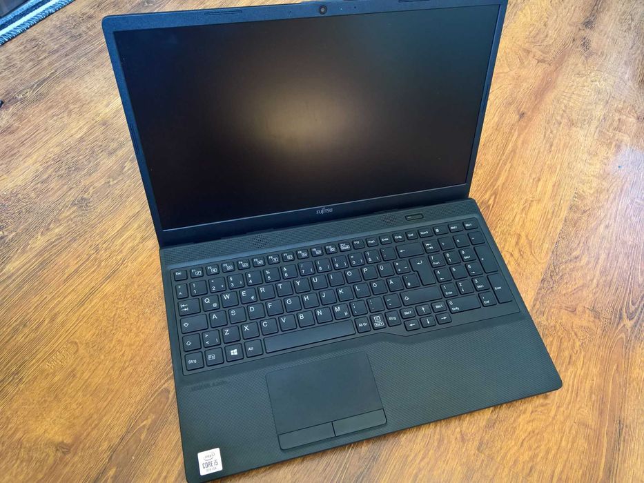 15.6" Fujitsu LifeBook A3510, i5-1035G1, 8GB DDR4, 256GB NVMe, лицензиран Windows