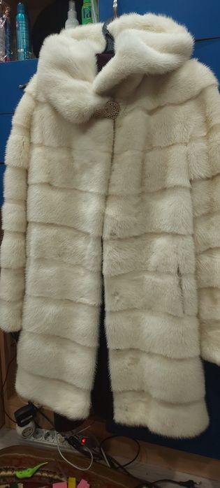 Продам 2 норковые шубы