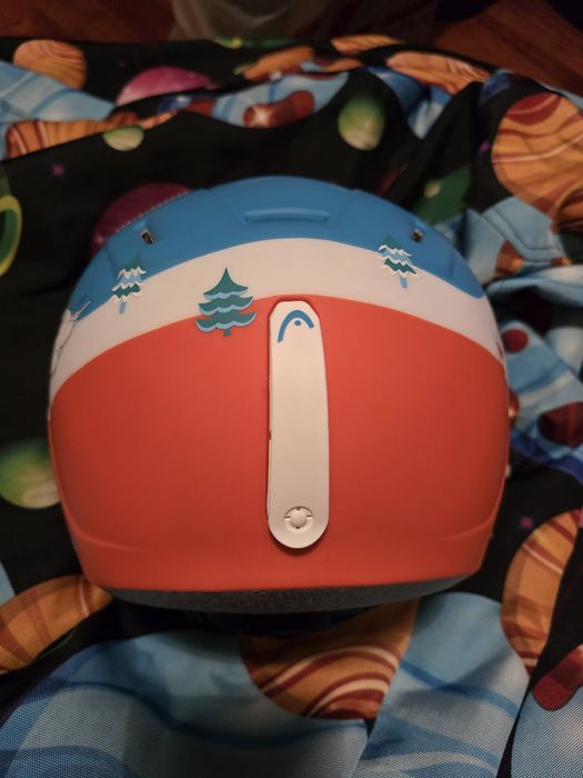 Детска каска и маска за ски