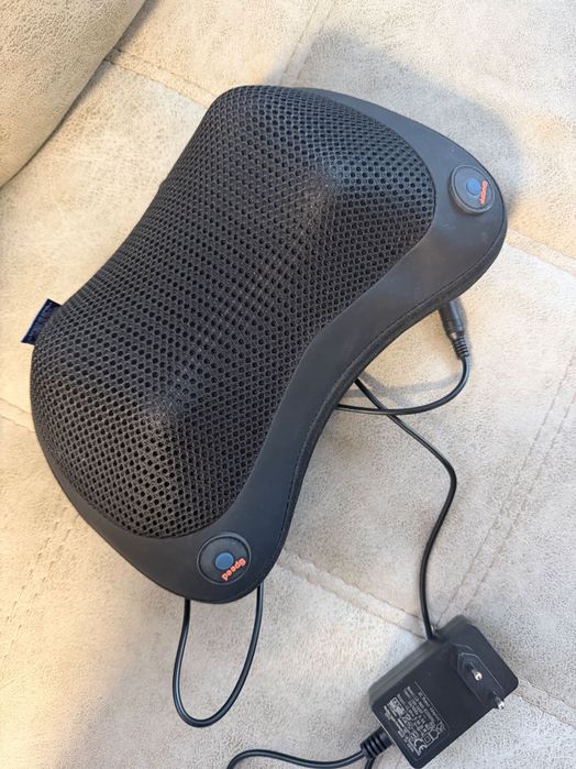 Масажна възглавница, с две степени на работа и загряваща фукция