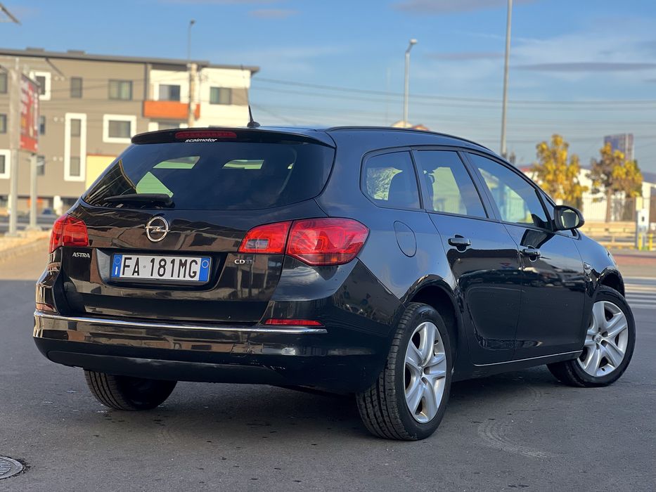 Opel Astra J 1.6 CDTI