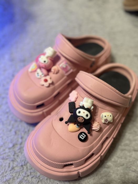 saboței roz din spuma