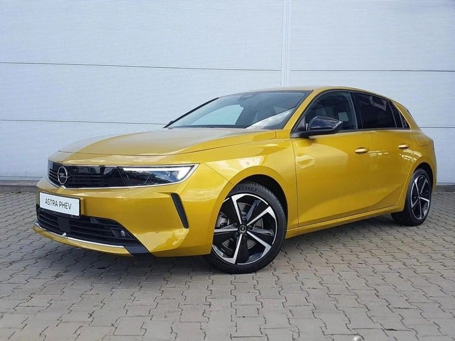 Opel Astra Astra Edition PHEV / 1.6 180HP AT8