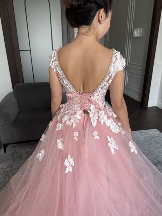 Платье на узату