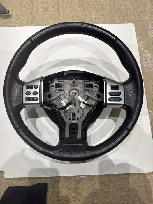 Nissan Note кожен волан Нисан Нот