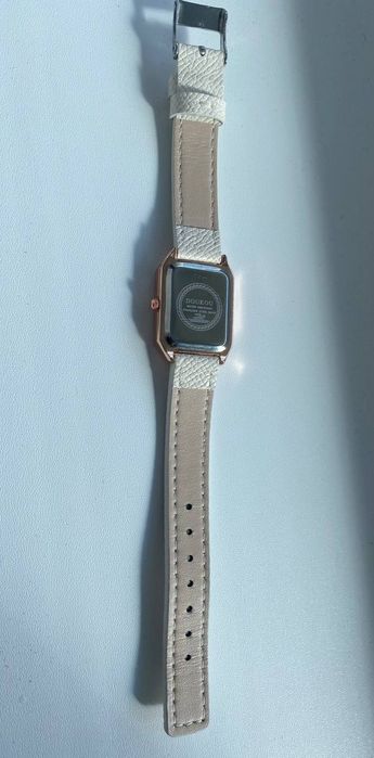 Продам наручные часы женские