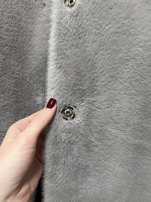 Продам эко шубку без капюшона