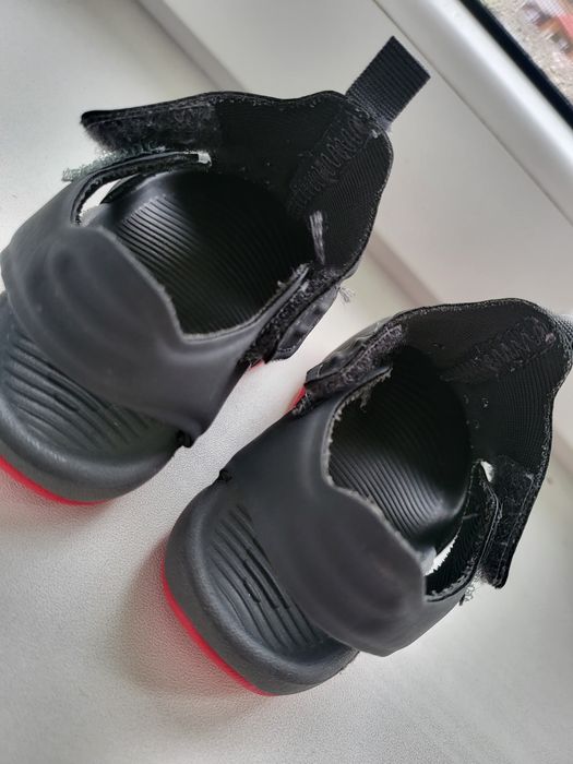 Sandale Nike mărimea 19 noi int 11 cm