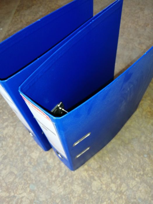 Класьори  Esselte