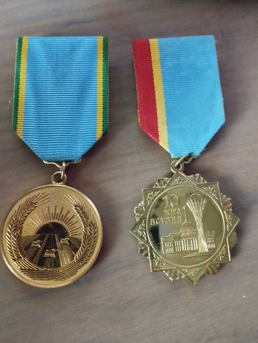 Значки РАЗНЫЕ, Казахстан, СССР, знаки
