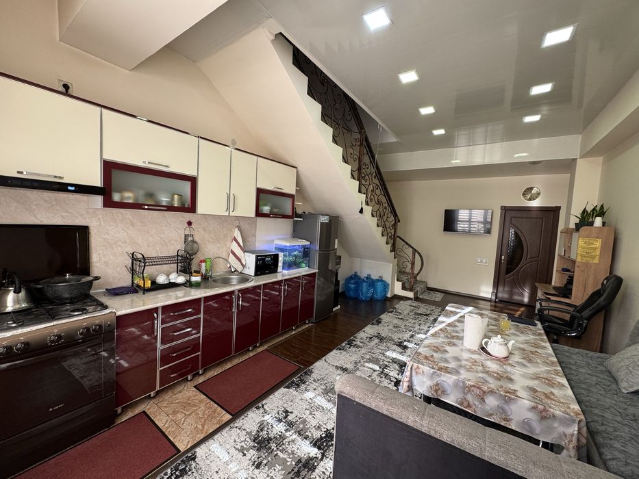 Продается 4х комнатная квартира с мансардой Новостройка Шахристанская