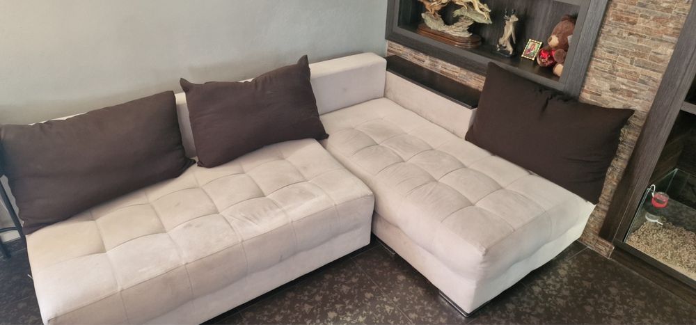 Ъглов разтегателен диван