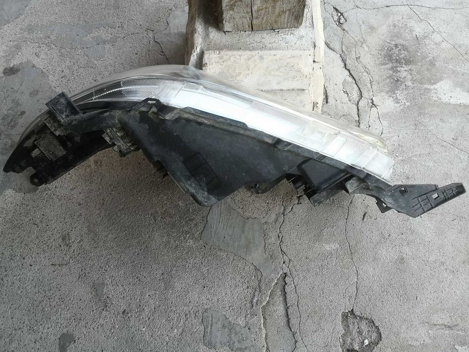 Фарове Toyota Hilux/Фар Toyota Hilux Оригинални