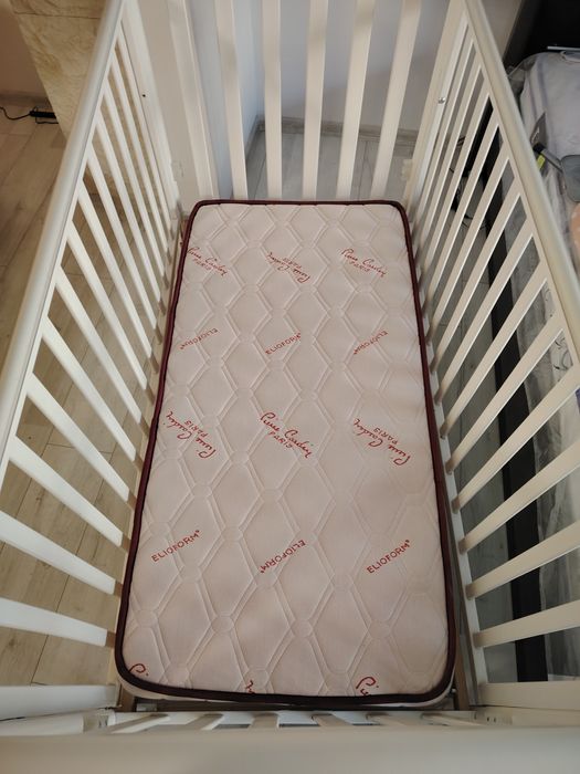 Бебешка кошара с колелца подарък матрак