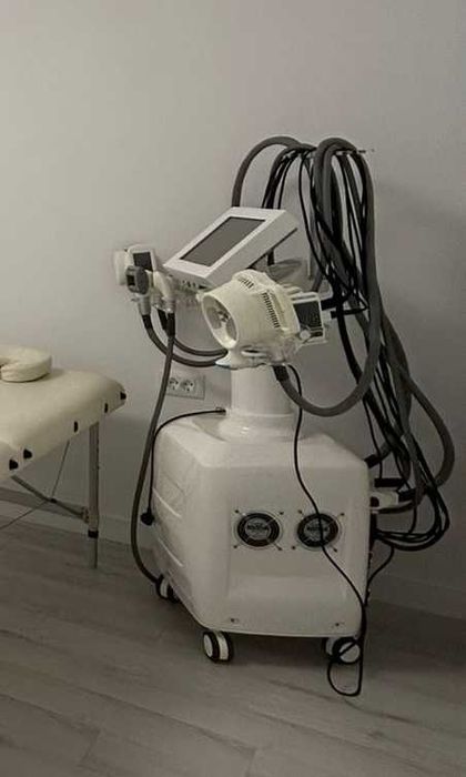 Aparat multifunctional remodelare corporala:VelaShap/Lipo/Cavitatie/RF