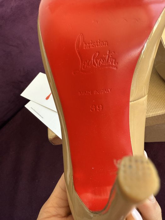 Токчета Christian Louboutin