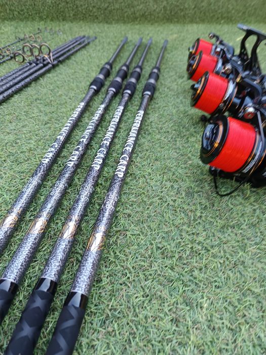 SET 4 Lansete Crap Diamant Alb 3.60 4.0Lbs din 3 Tronsoane + 4 Mulinet