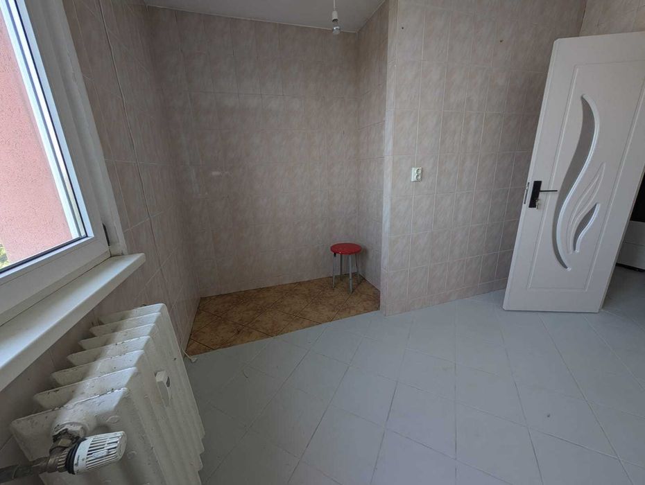 Vand apartament 4 camere 80 mp