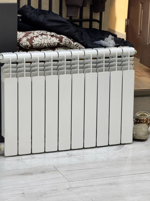 Прадаються радиаторы .