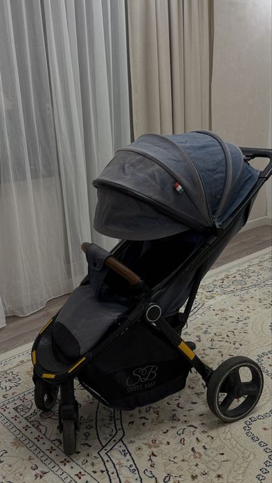 Продам прогулочную коляску