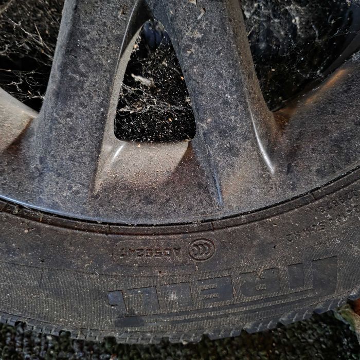 BMW джанти с гуми Pirelli