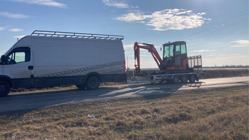 Excavari sapaturi mini-excavator 2.7t santuri apa curent gaz fundatii garduri demolari fose beciuri