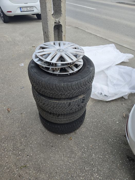 Jante de tabla r 14 cu cauciucuri de iarnă