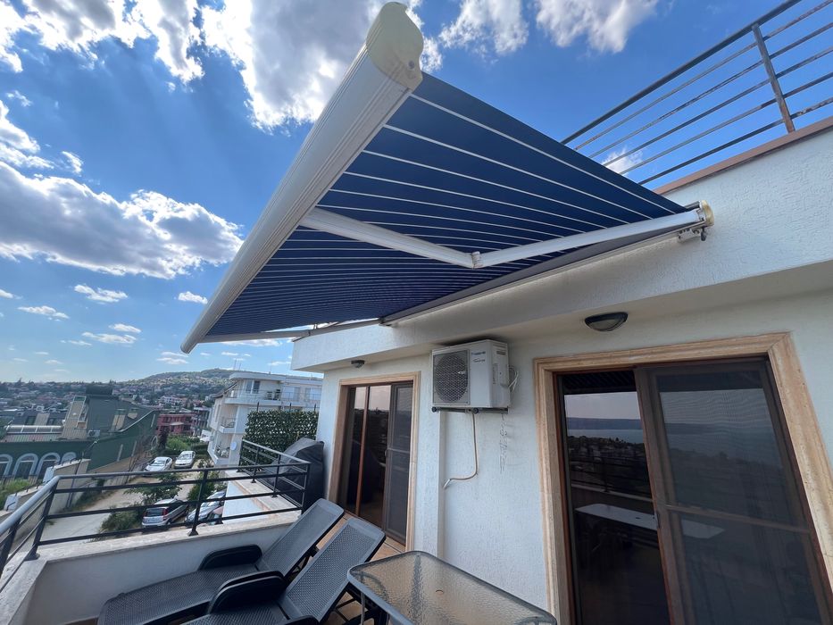 Продавам тента с чупещо рамо за тераса.