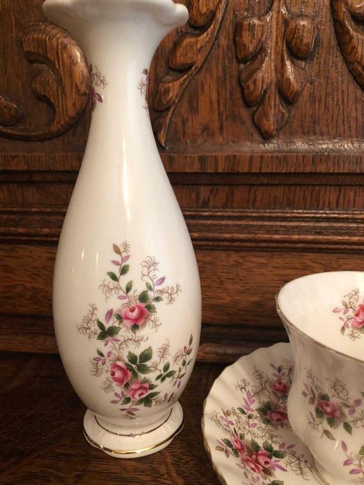 Royal Albert Lavender Rose- три сета и вазичка