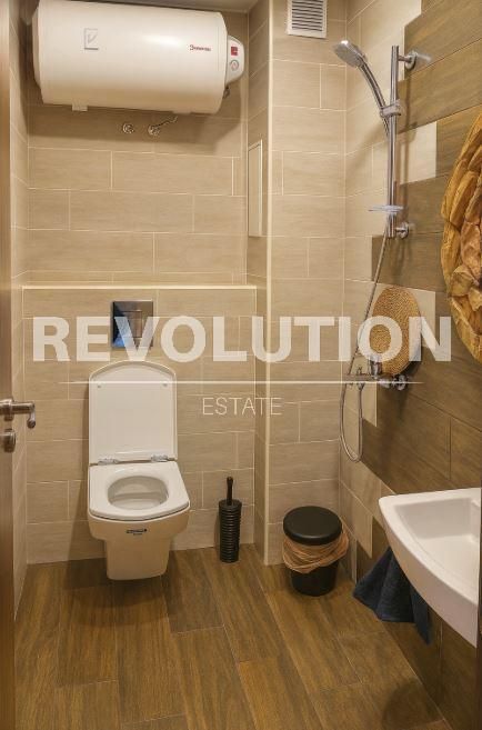 Дава се под наем Двустаен апартамент в Варна, Лятно кино Тракия - 65 кв.м за 648.21 € - Снимка #4