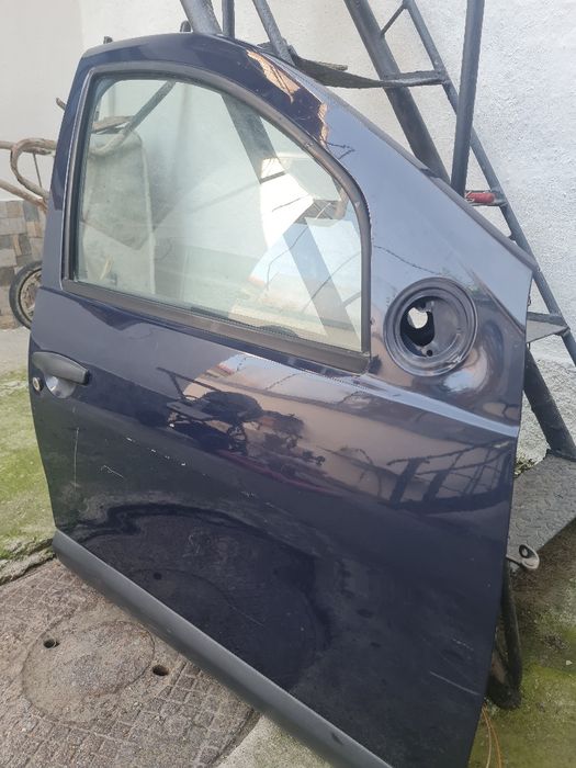 Usa dreapta Dacie Sandero