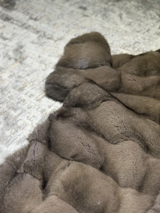 Шикарная шуба от Marco Varni