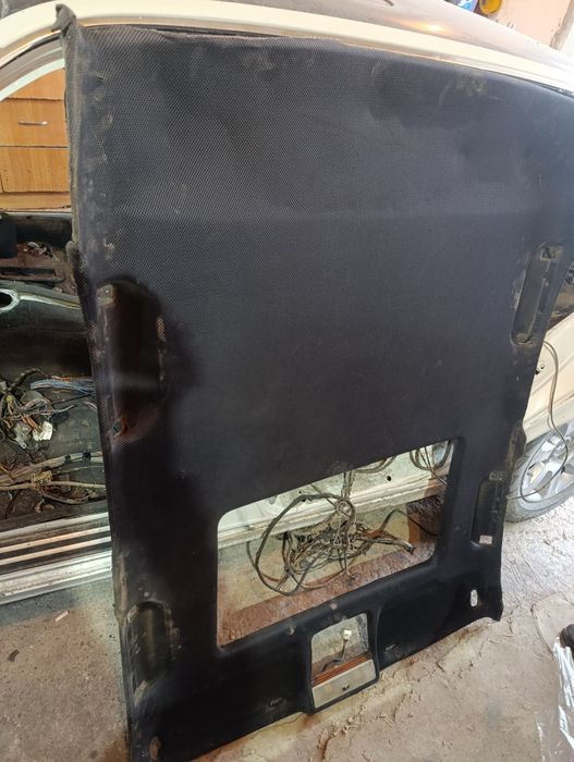 Потолок на БМВ е34