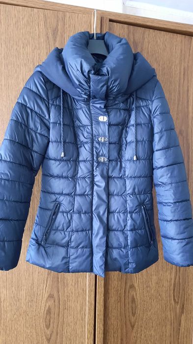 Продам женскую куртку Mexx