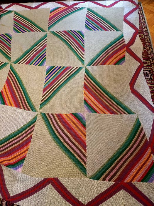 Ръчно Плетен килим