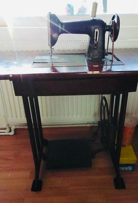 Mașină cusut, Veritas- vintage.