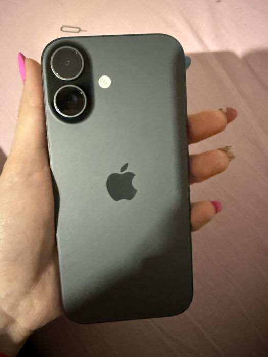 Iphone 17 256GB Капацитет на батерията 100%